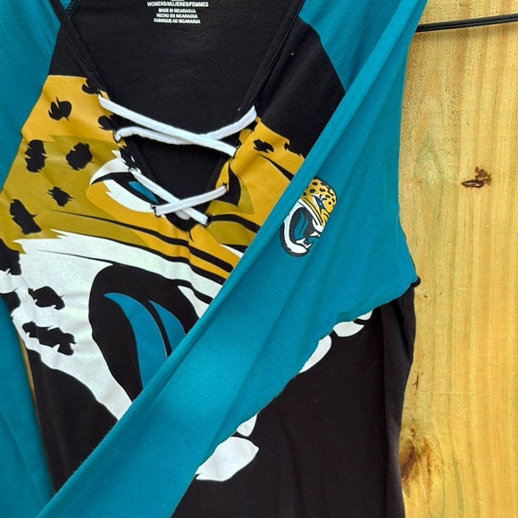 Teal and Black Long Sleeve Jacksonville Jaguar Graphic Top - Picture 3 of 5